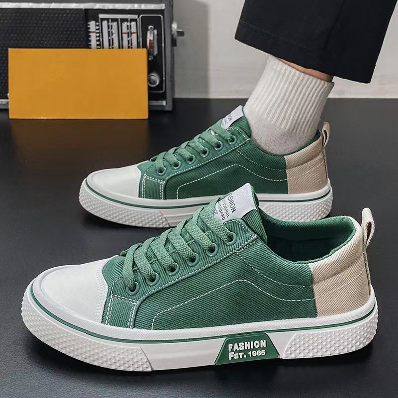 Women's sneakers with a modern design and effective cushioning technology