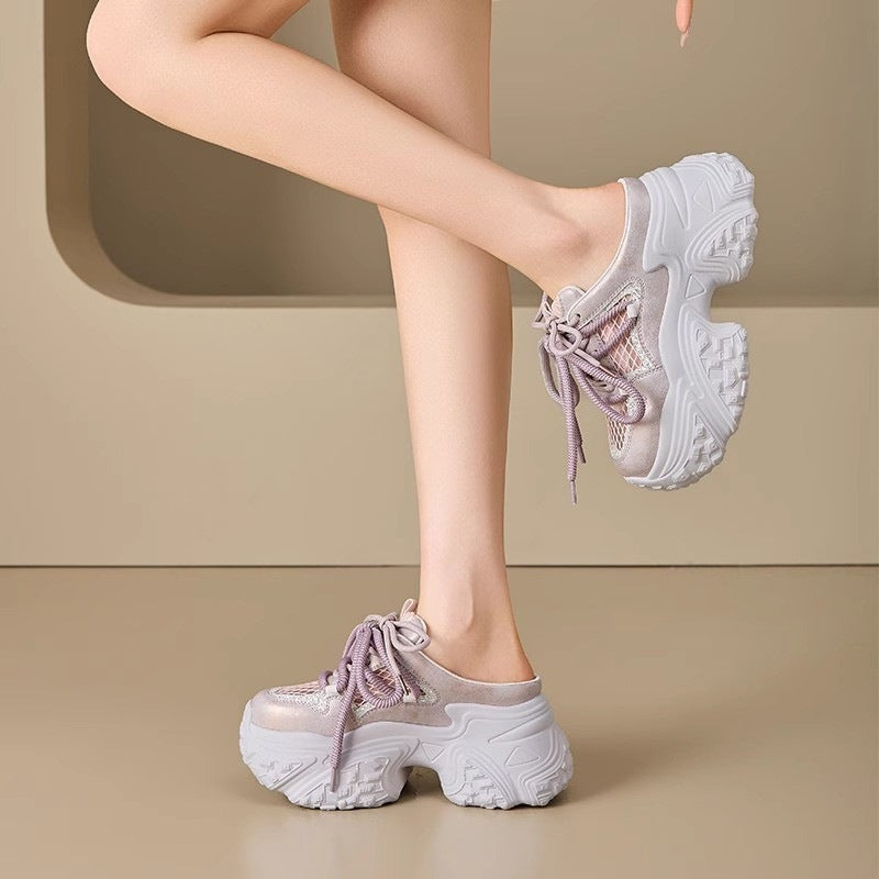 Women's sporty sneakers with high platform and breathable mesh structure