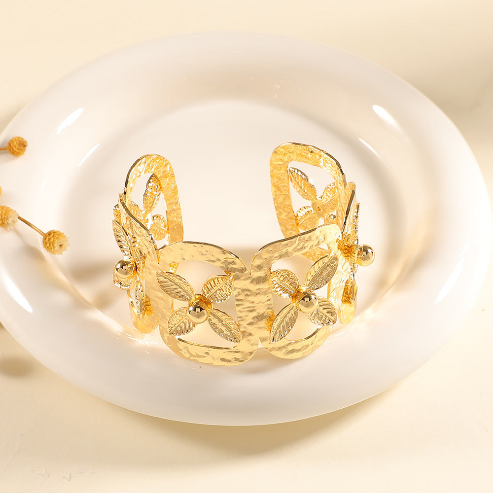 Ladies Open Bangle with Artistic Coral Pattern Tom Cottons