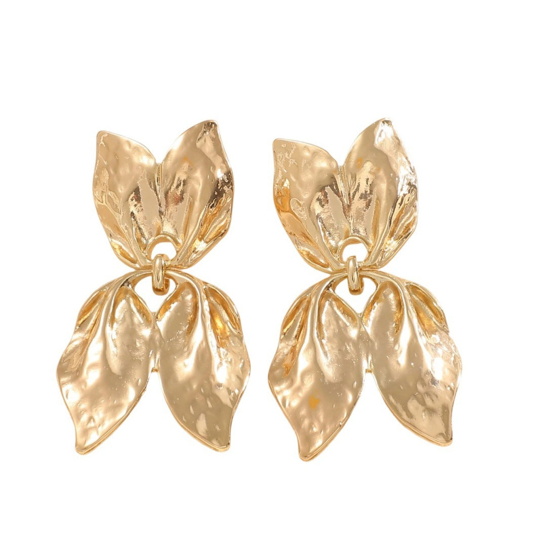 Ladies earrings in elegant leaf design Tom Cottons