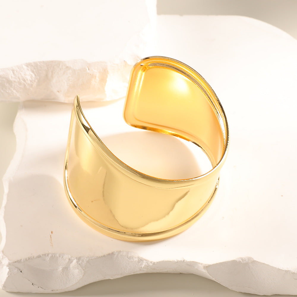 Women Open Bangle with Artistic Relief Design Tom Cottons