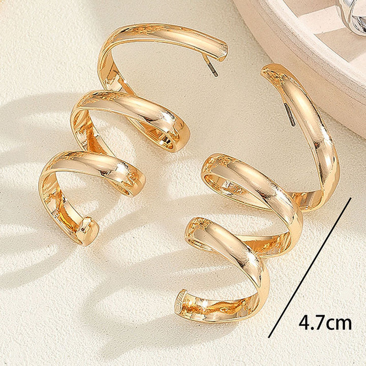 Women's Hanging Earrings with Elegant, Curved Design Tom Cottons