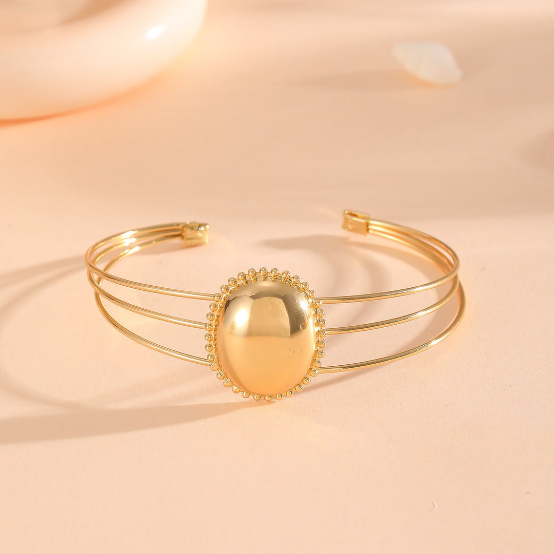 Women's bracelet with intricate bow design Tom Cottons