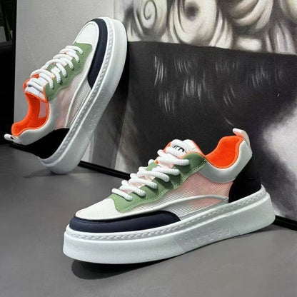 Fashionable women's sneakers with high comfort and trendy color accents