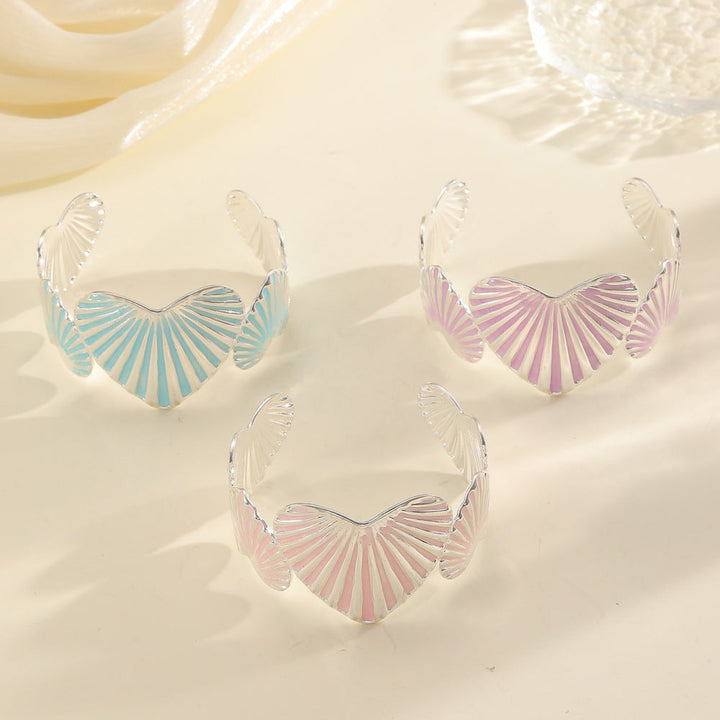 Women's bracelet with artistic shell motif Tom Cottons