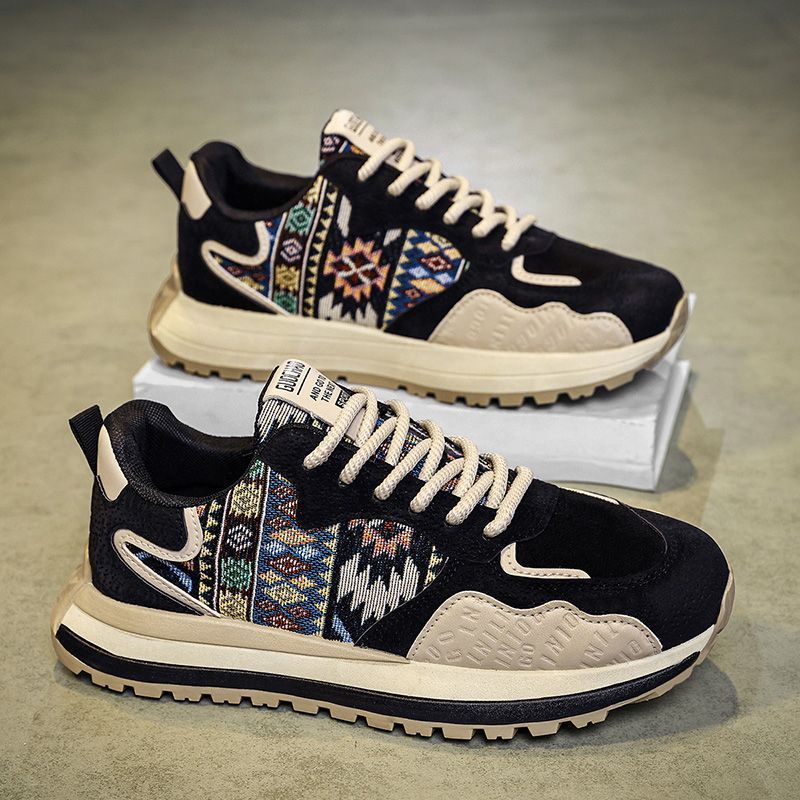 Women's sports shoes with attractive ethnic design