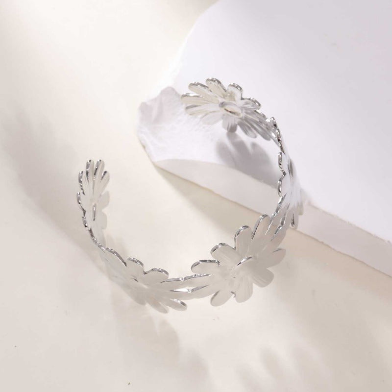 Women's Open Bangle with Elegant Wave Design Tom Cottons