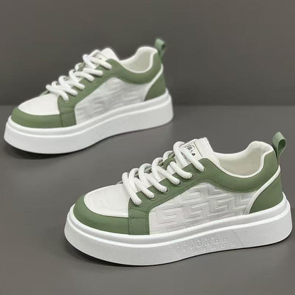 Elegant women's sneakers with cushioned sole and exceptional comfort when wearing.