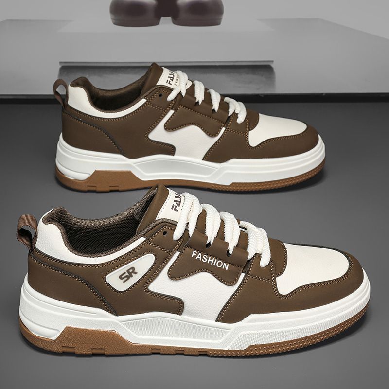 Women's sporty sneakers with comfortable cushioning and stylish accents