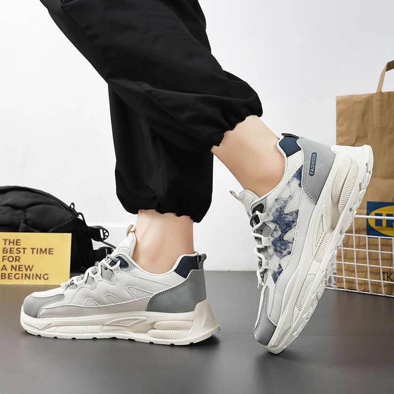Women's athletic shoes with a sophisticated cushioning system