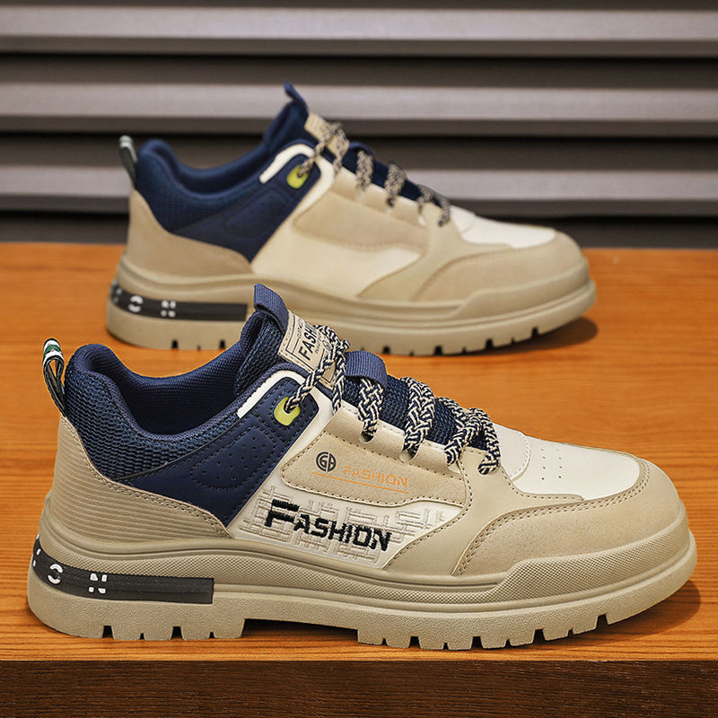 Women's sporty sneakers in urban style with breathable mesh upper and sturdy profile