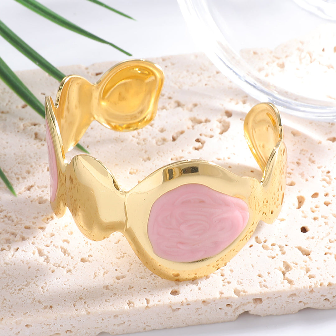 Ladies Open Bangle with Artistic, Curved Design Tom Cottons
