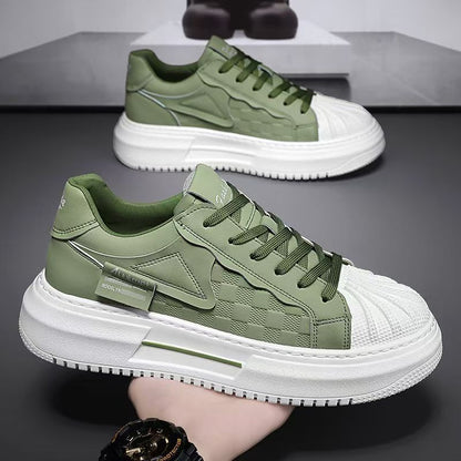 Fashion platform sneakers for women with a modern plaid pattern and comfortable padding