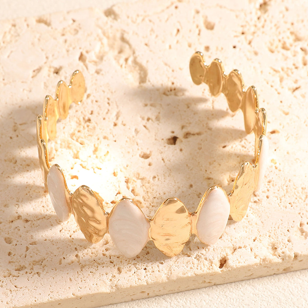 Ladies Open Bangle made of noble metal with elegant motif Tom Cottons