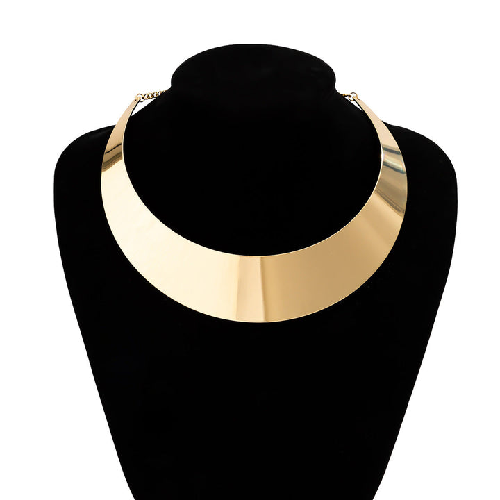 Women Choker Necklace with Modern V Design Tom Cottons