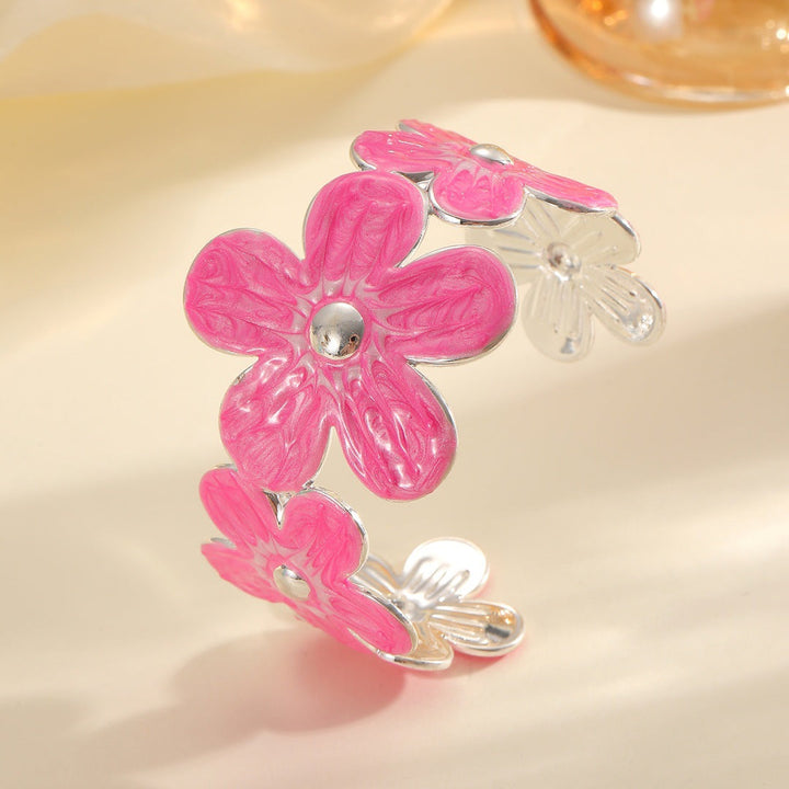 Women's bracelet made of high-quality metal with floral design Tom Cottons