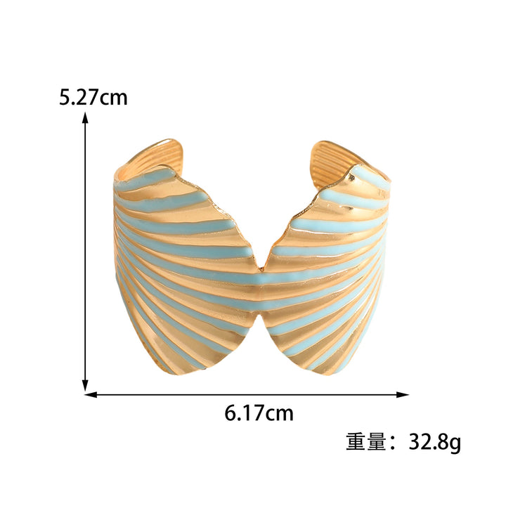 Women's bangle with elegant shell design Tom Cottons