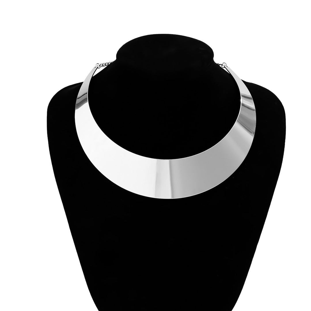 Women Choker Necklace with Modern V Design Tom Cottons