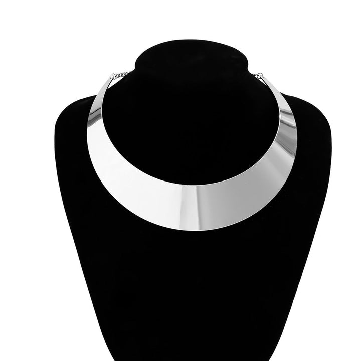 Women Choker Necklace with Modern V Design Tom Cottons