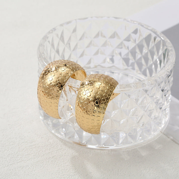 Women's hoops with elegant, modern design Tom Cottons