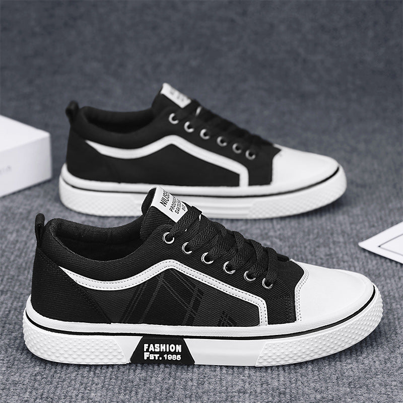 Women’s Stylish Low-Top Sneakers with Graphic Accents