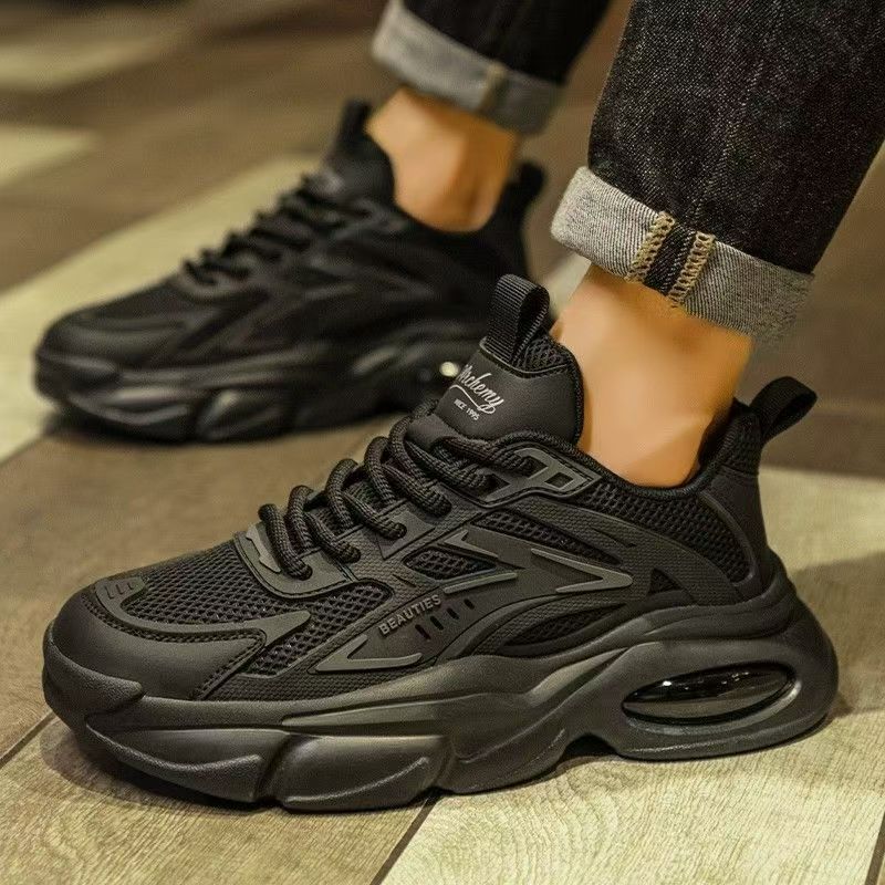 Women's sports shoes with cushioning comfort system
