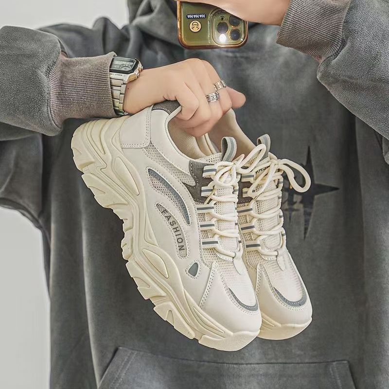 Fashionable women's chunky sneakers with breathable upper material structure and non-slip sole