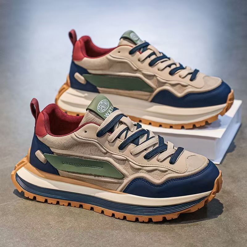 Women's sneakers with modern design and maximum cushioning technology