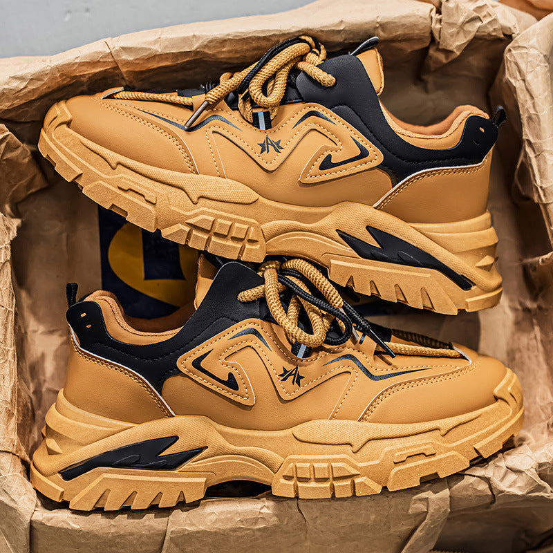 Women's sneakers with a sturdy design and modern profile