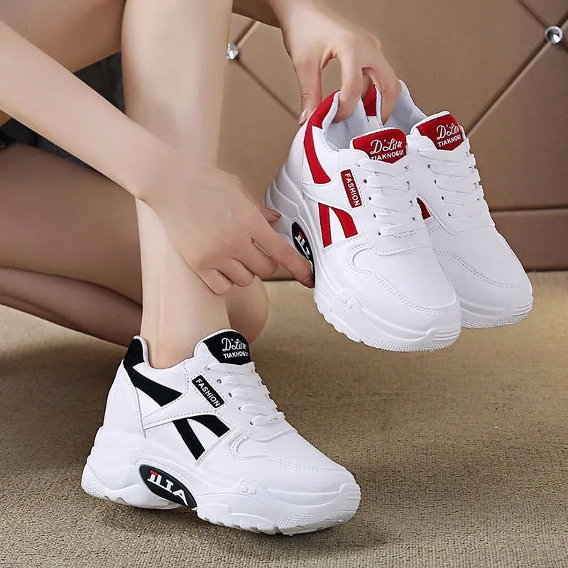 Women’s sporty trainers with cushioned sole and fashionable design