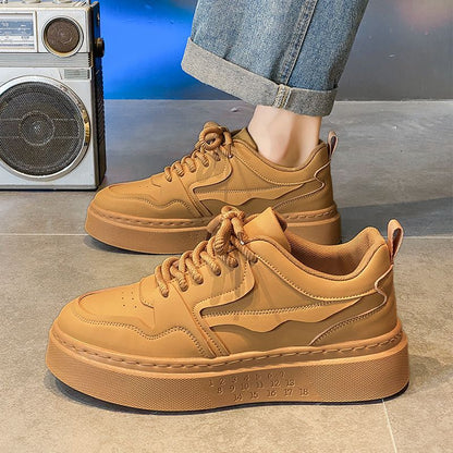 Women's Chunky Sneaker with High Platform and Stylish Accents