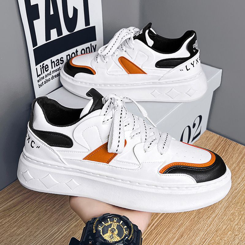 Women's sporty sneakers with high comfort and breathable surface
