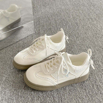 Women Trendy Sneakers with sporty-elegant design and comfortable sole