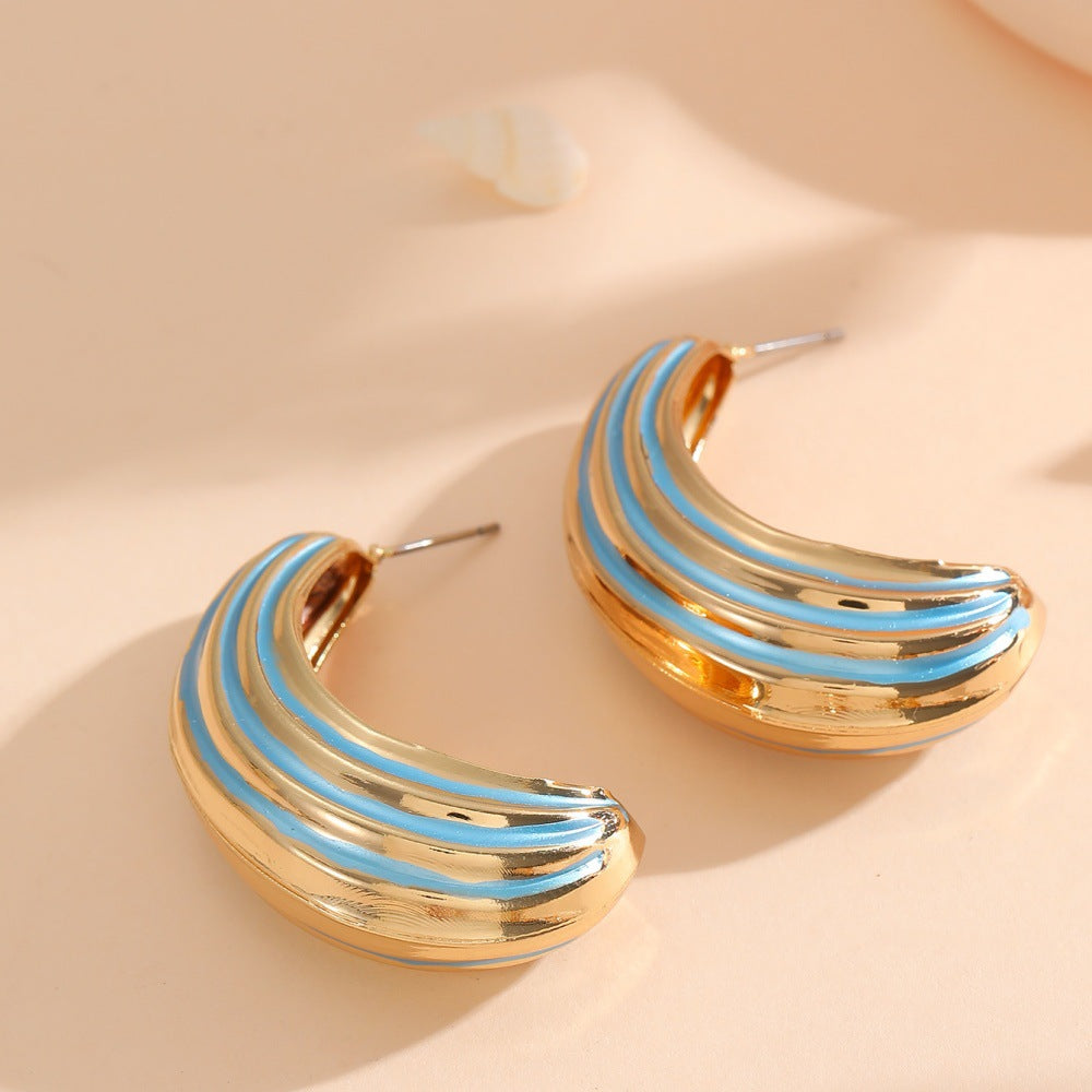 Women Hanging Earrings with Luxurious Gold and Pink Finish Tom Cottons