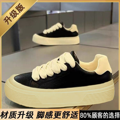 Women Trendy Sneakers with reinforced heel area and non-slip sole
