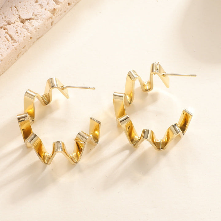 Women's Drop Earrings with Wavy Design Tom Cottons