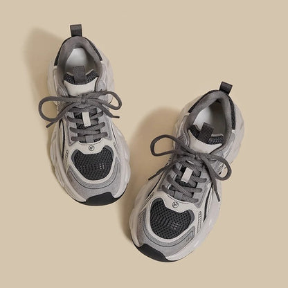 Women’s sporty and breathable sneakers with cushioning sole