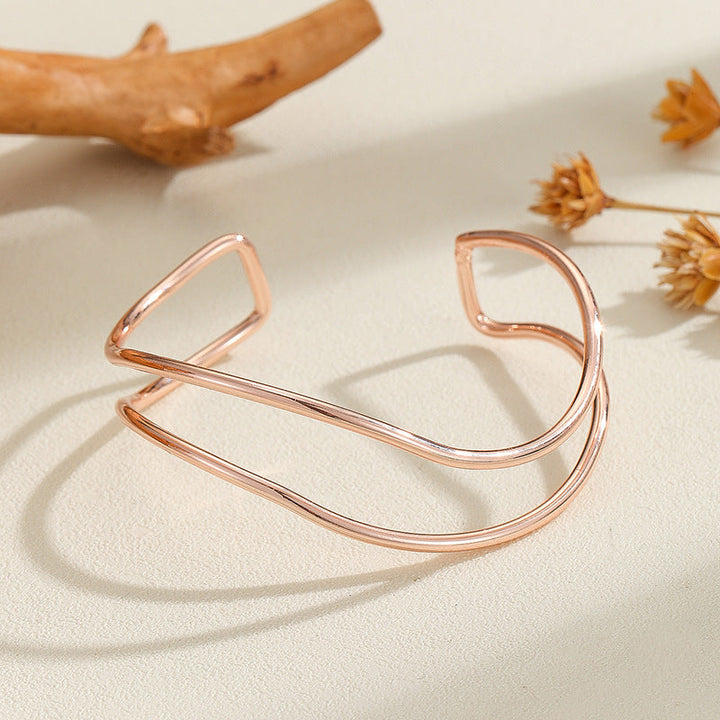 Women Open Bracelet with Curved Design Tom Cottons