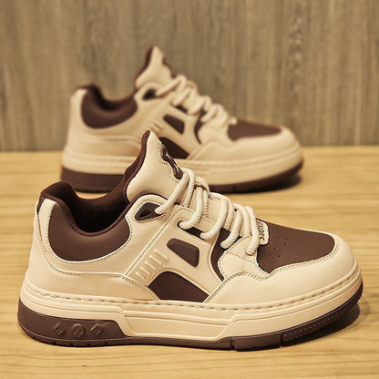 Women's sports shoes with a sturdy design and cushioned sole