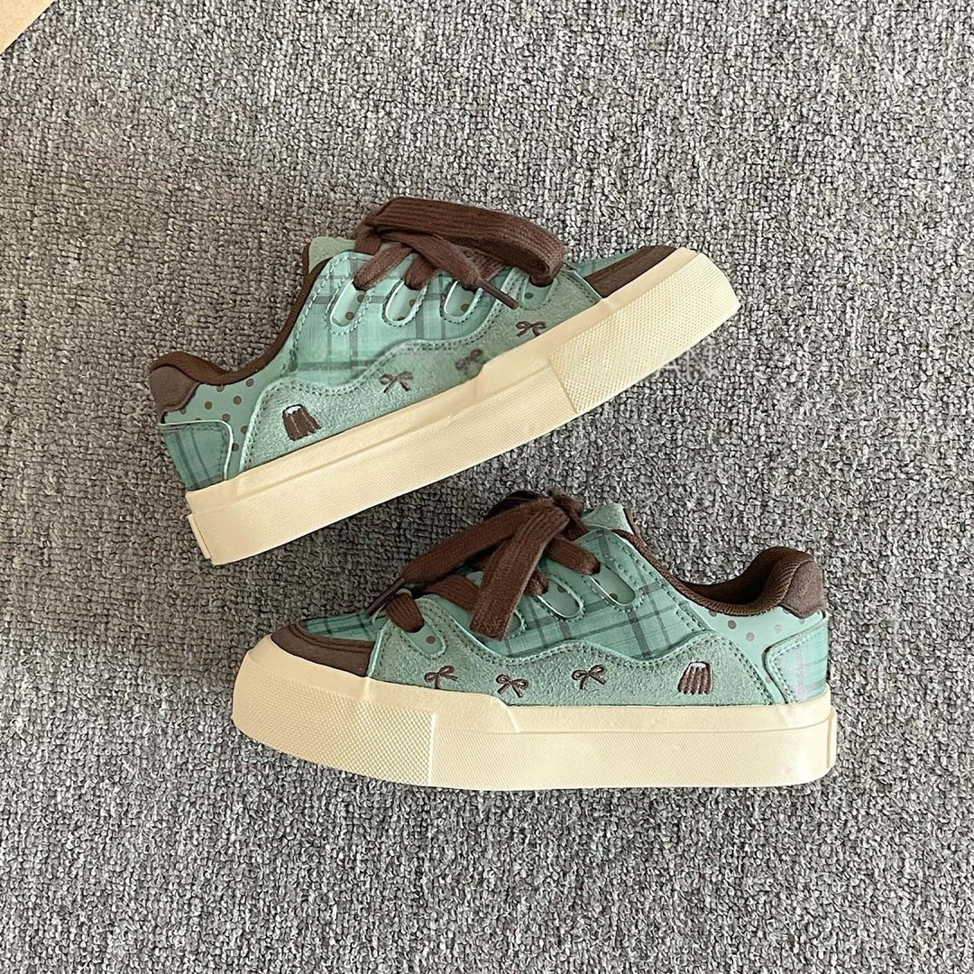 Women's Comfortable Sneakers in Playful Design