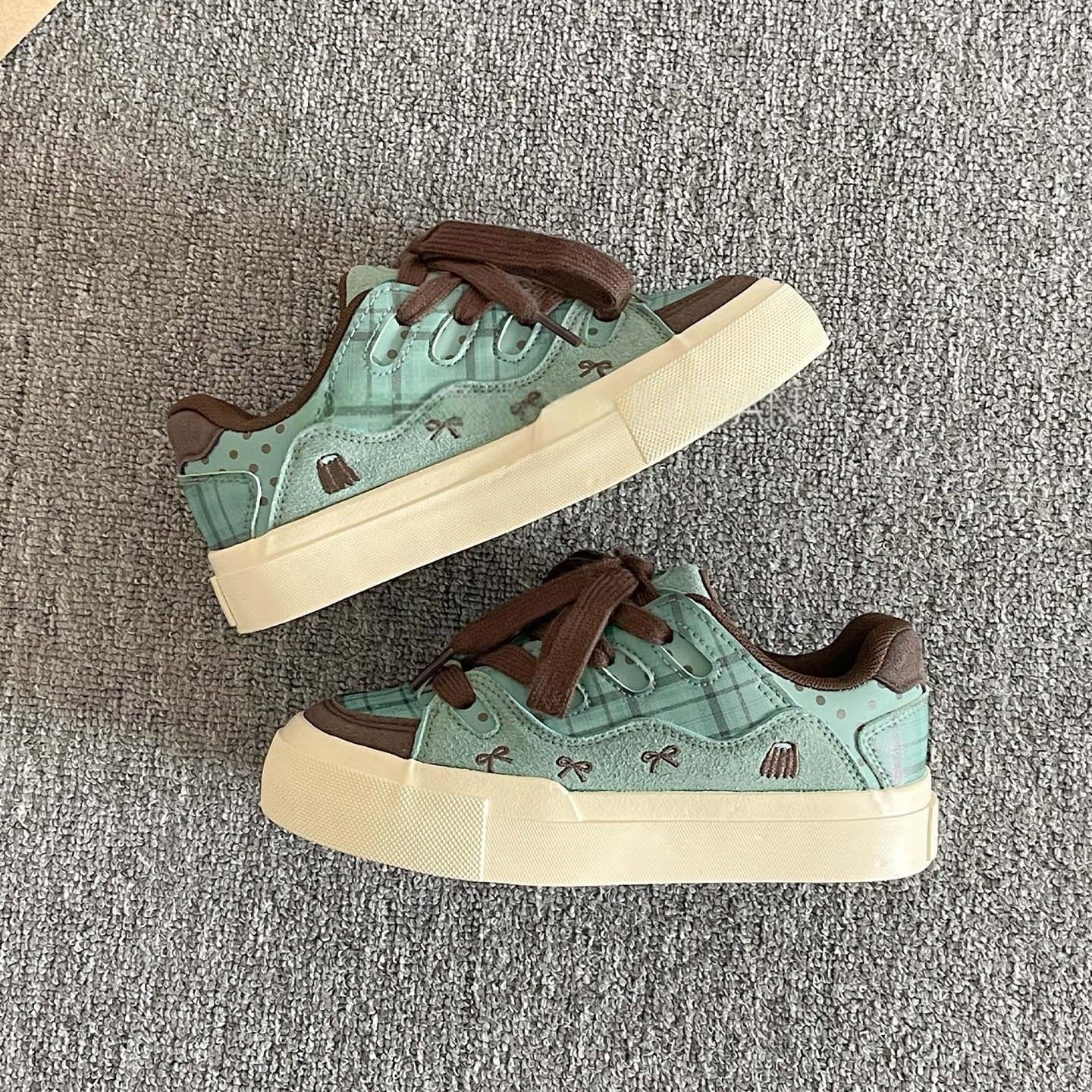 Women's Comfortable Sneakers in Playful Design