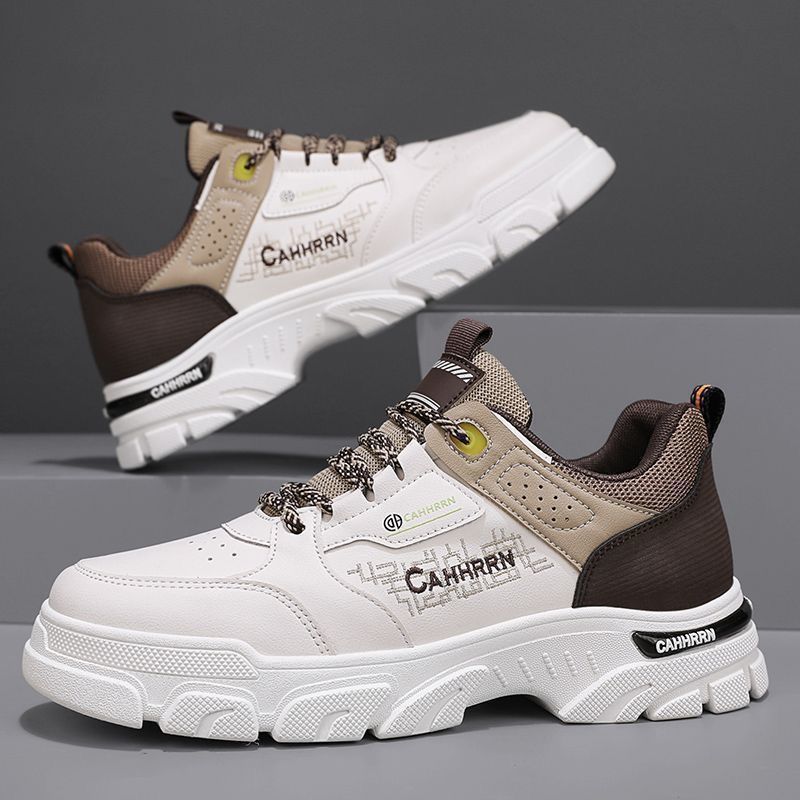 Comfortable sports shoes for women