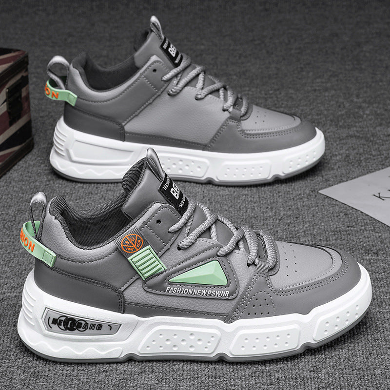 Women's sporty sneakers with cushioning sole and breathable structure