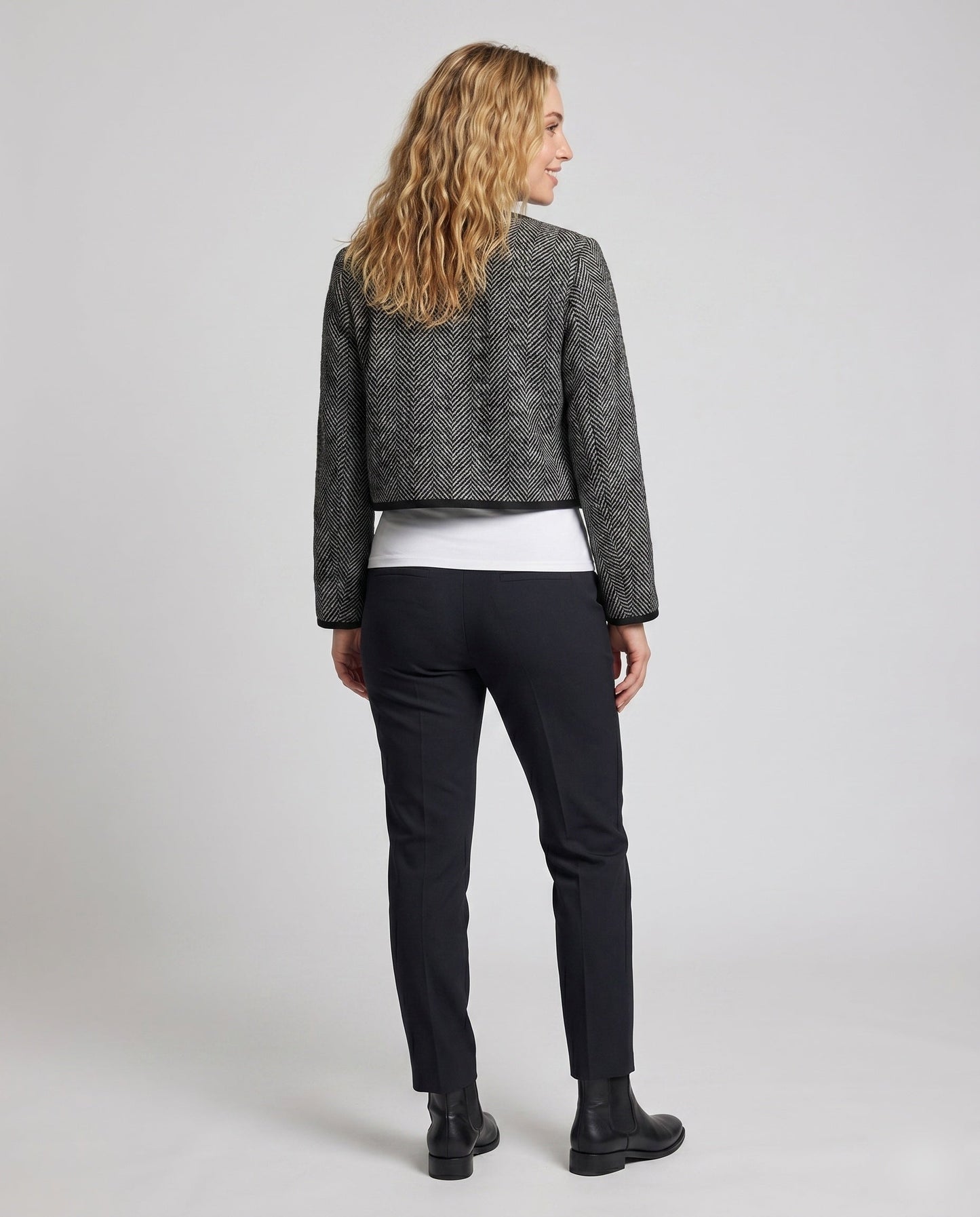 Product 15627247780170 - back_view