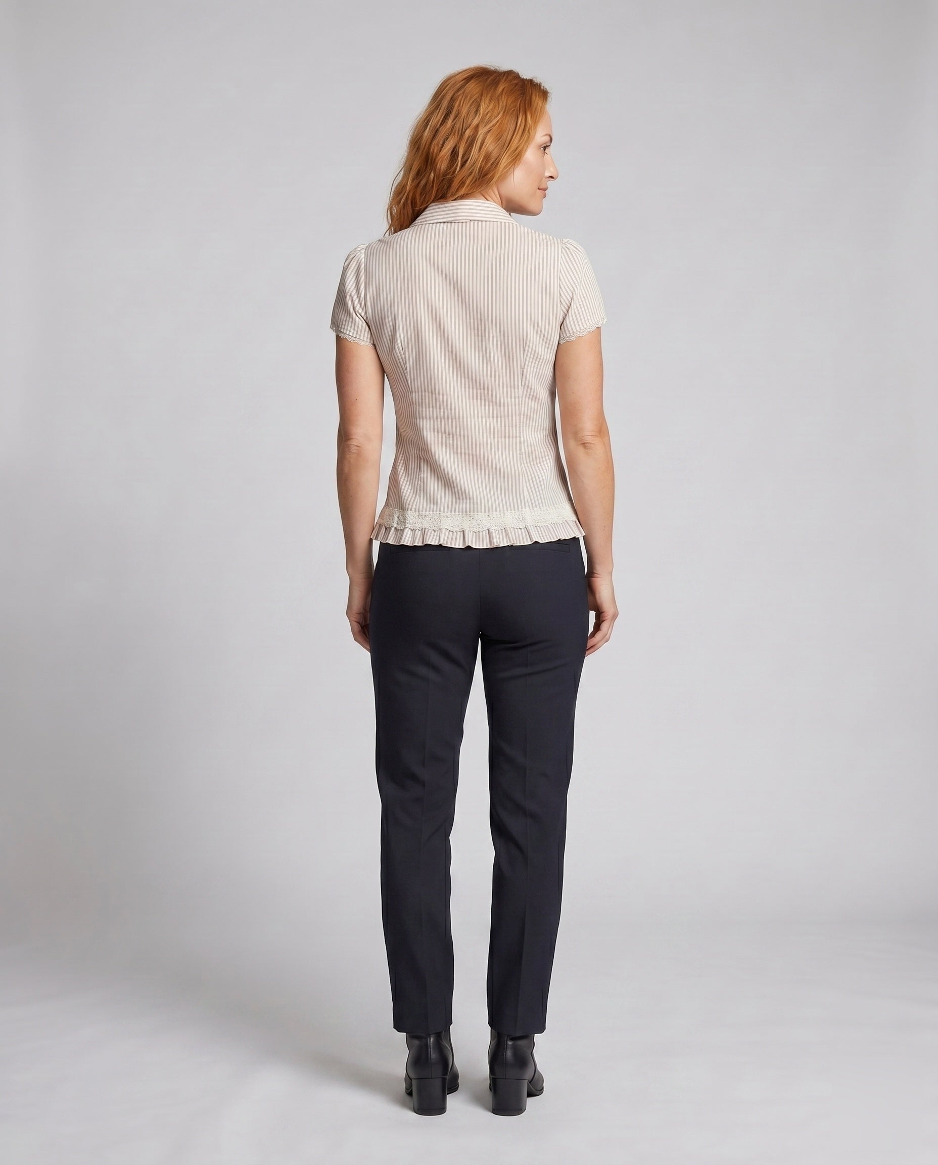 Product 15636490748234 - back_view